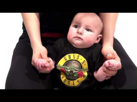 baby gavesett Guns n' Roses t-skjort baby-baby & Loud & Proud lue